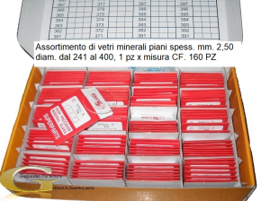 Assortimento di vetri minerali piani spess. mm. 2,50 diam. dal 241 al 400 pz 160, 1 pz x misura